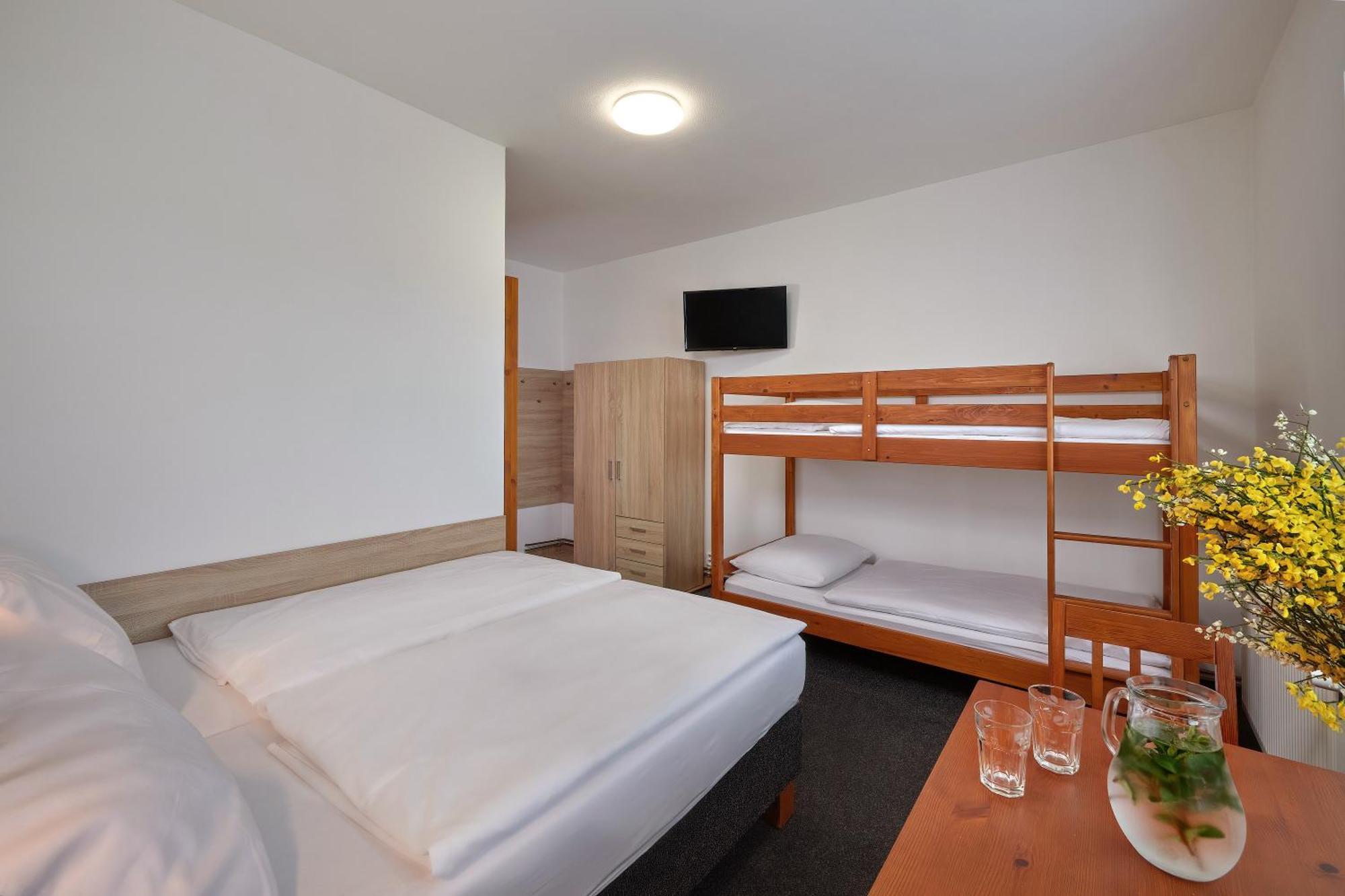 U Rybnika Smrcna Hotel Nova Bystrice Exterior photo